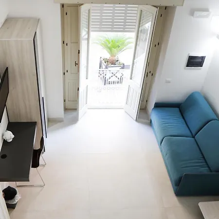 לינה וארוחת בוקר Le Due Corti 3*