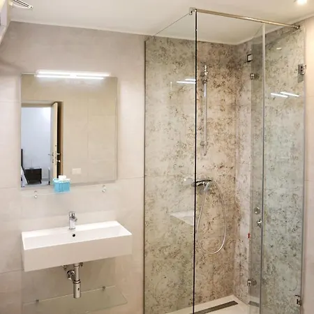 לינה וארוחת בוקר Le Due Corti מאטינו